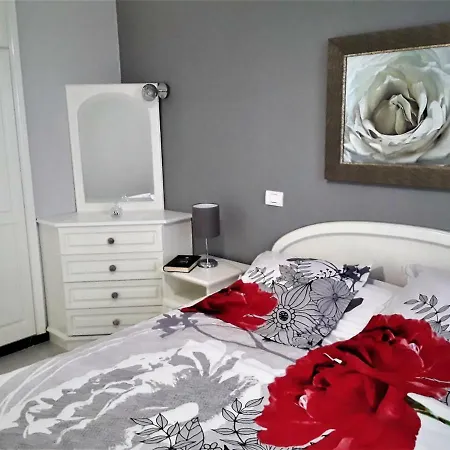 Avenida Tirajana Nº3 *