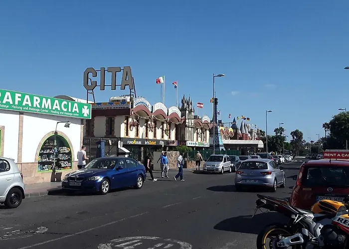 Avenida Tirajana Nº3 *